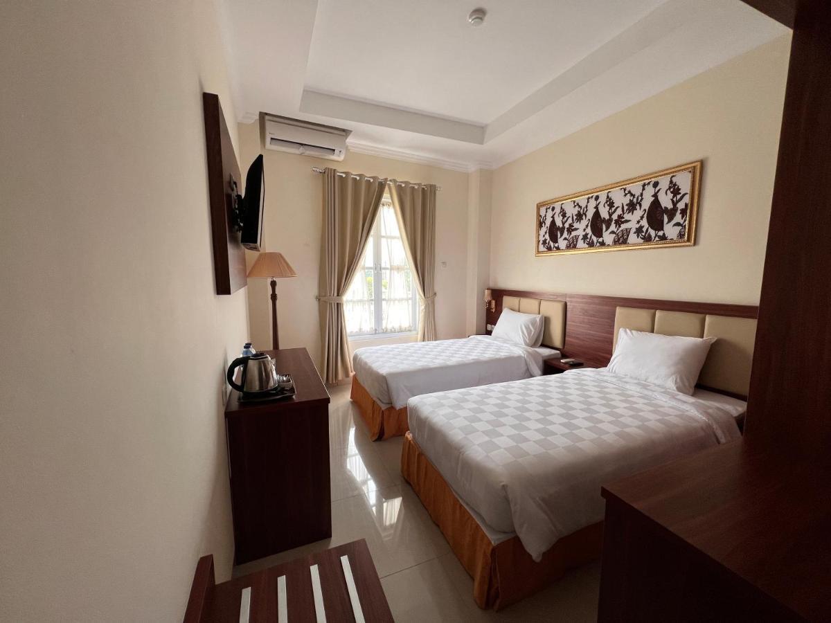 Le Semar Hotel Karawaci Dahung Bagian luar foto