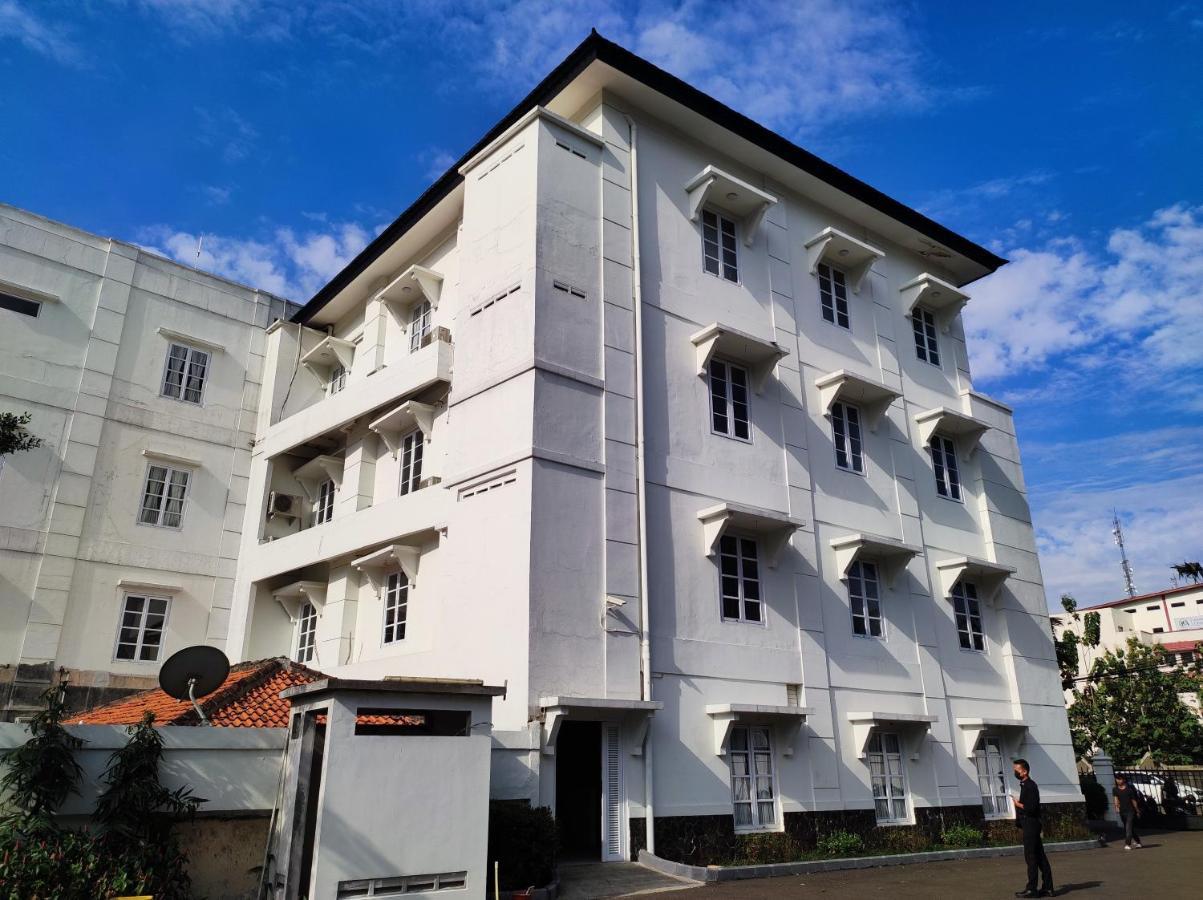 Le Semar Hotel Karawaci Dahung Bagian luar foto