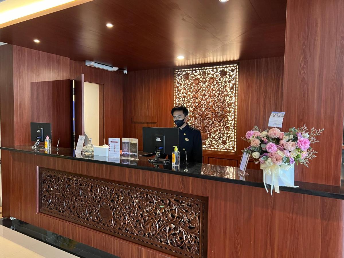 Le Semar Hotel Karawaci Dahung Bagian luar foto